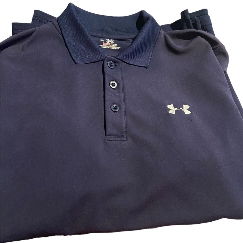Under Armour size small heat gear collared golf shirt excellent condition